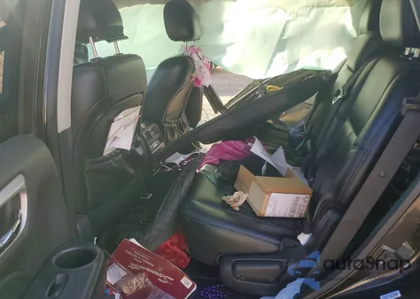 2015 Nissan Pathfinder S z USA, uszkodzony, nr VIN 5N1AR2MN1FC606163